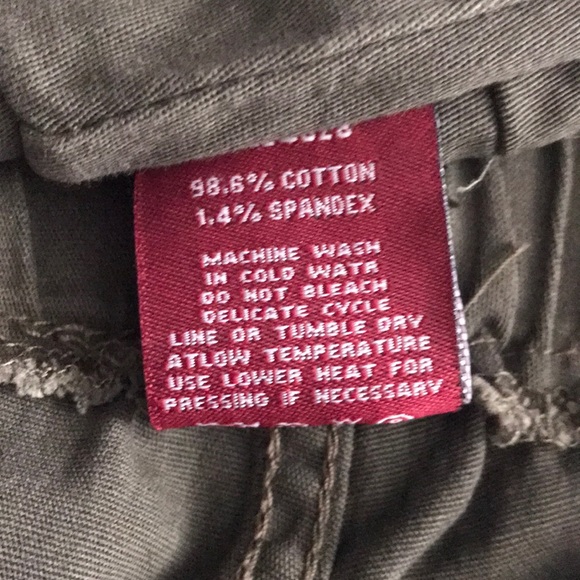 🔥🔥 SALE ITEM 🔥🔥 Jogger Pants sold separately - Picture 4 of 4